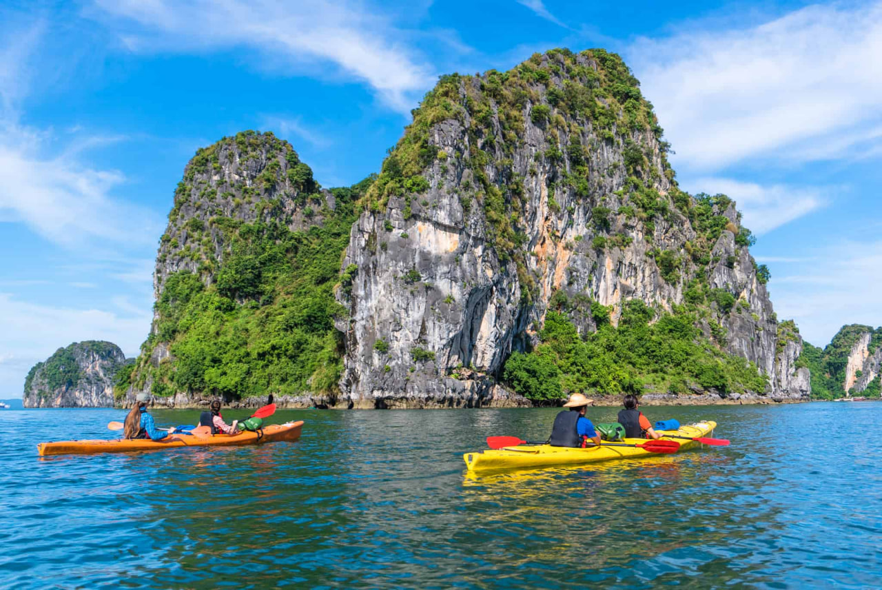 Bai Tu Long Bay Travel Guide 2026: Best Things to Do & Essential Travel Tips